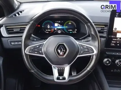 Photo 5 Renault Captur  E-Tech full hybrid 145