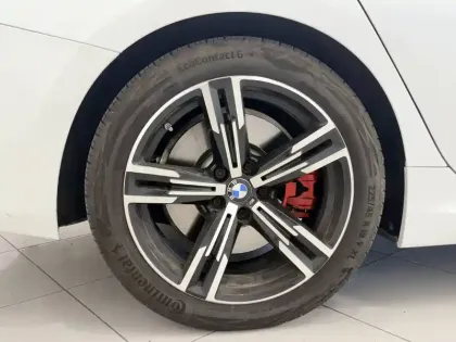 Photo 8 BMW Serie 3 320d xDrive 190 ch BVA8