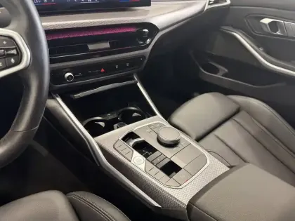Photo 37 BMW Serie 3 320d xDrive 190 ch BVA8