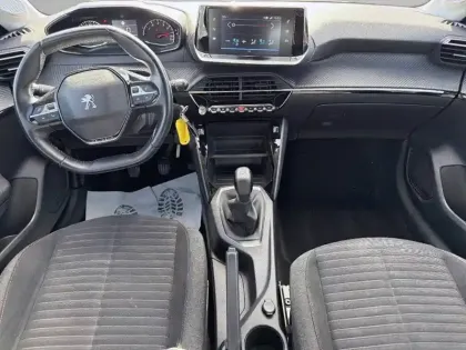 Photo 7 Peugeot 208  PureTech 75 S&S BVM5
