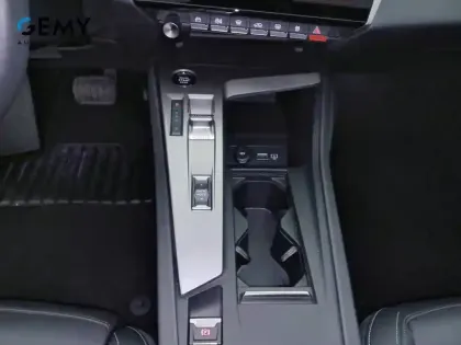 Photo 13 Peugeot 308  SW PHEV 180 e-EAT8