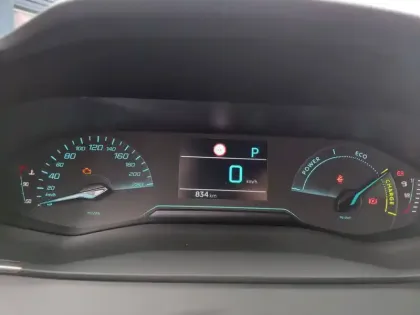 Photo 13 Peugeot 2008  100 S&S BVM6