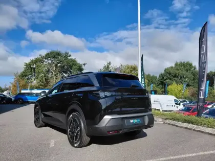 Photo 8 Peugeot 5008  Plug-in Hybrid 225 ch e-DCS7