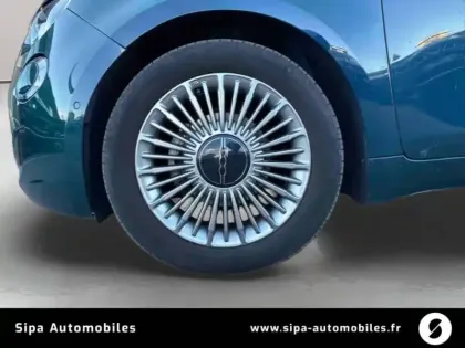 Photo 8 Fiat 500  3+1 e 95 ch