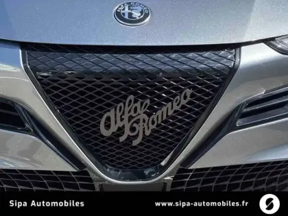 Photo 46 Alfa Romeo Junior  1.2 Ibrida 145 ch e-DCT6