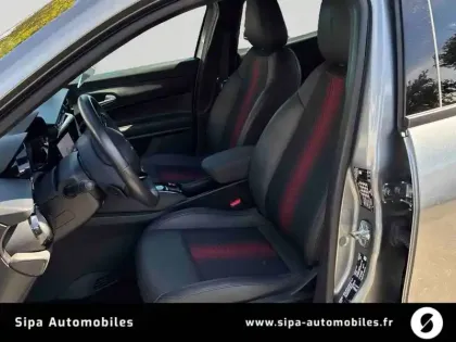 Photo 11 Alfa Romeo Junior  1.2 Ibrida 145 ch e-DCT6