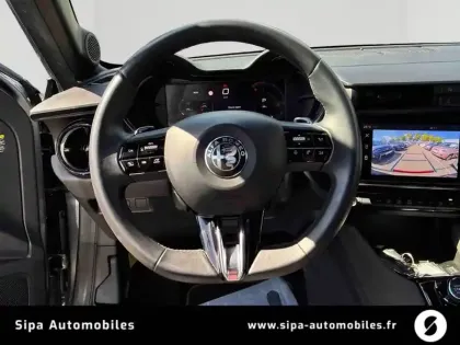 Photo 13 Alfa Romeo Junior  1.2 Ibrida 145 ch e-DCT6
