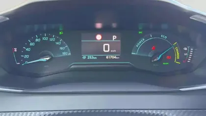 Photo 12 Peugeot 2008  Electrique 136 ch