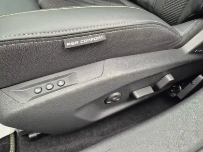 Photo 38 Peugeot 408  PHEV 225 e-EAT8