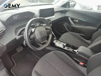 Photo 7 Peugeot 2008  PureTech 130 S&S EAT8