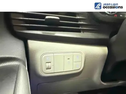 Photo 19 Hyundai Bayon  1.0 T-GDi 100 Hybrid 48V