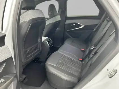 Photo 11 Peugeot 3008  Electrique 210 ch 73 kWh