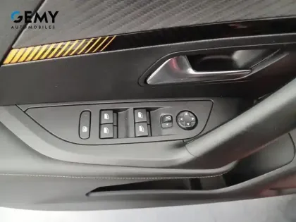 Photo 11 Peugeot 2008  Electrique 136 ch