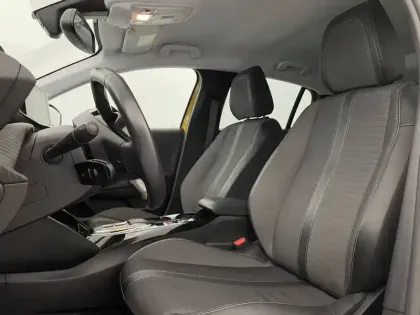 Photo 13 Peugeot 208  Electrique 50 kWh 136ch