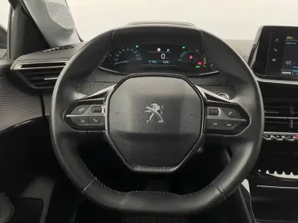 Photo 22 Peugeot 208  Electrique 50 kWh 136ch