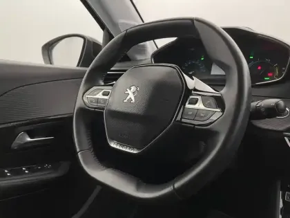 Photo 28 Peugeot 208  Electrique 50 kWh 136ch