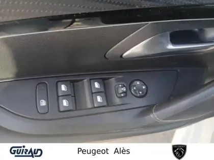 Photo 12 Peugeot 208  PureTech 100 S&S EAT8