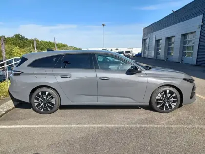 Photo 12 Peugeot 308  SW Hybrid 145 e-DCS6