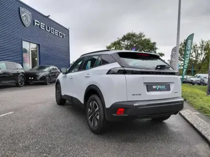 Photo 5 Peugeot 2008  Hybrid 110 ch e-DCS6