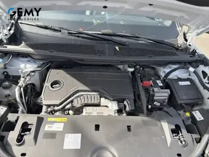 Photo 25 Peugeot 5008  Hybrid 145 ch e-DCS6