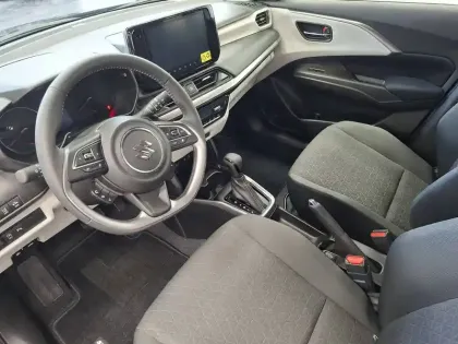 Photo 12 Suzuki Swift  1.2 Dualjet Hybrid CVT