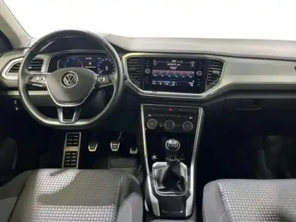 Photo 7 Volkswagen T-roc 2.0 TDI 115 Start/Stop BVM6 Active