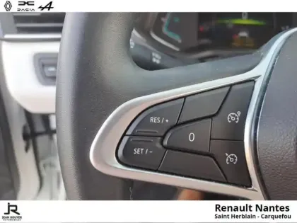 Photo 12 Renault Clio  1.6 E-Tech hybride 145ch Evolution