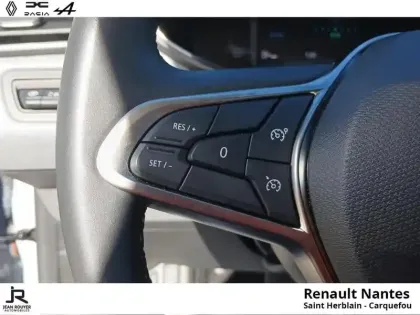Photo 12 Renault Clio  1.6 E-Tech 145ch full hybrid Evolution - AUTO ECOLE