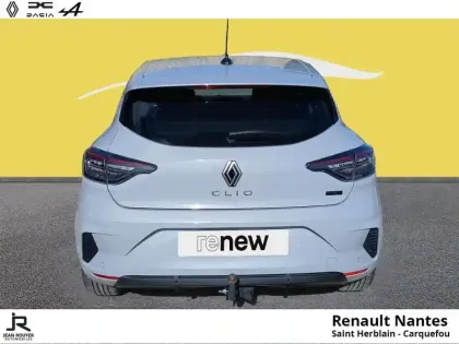 Photo 5 Renault Clio  1.6 E-Tech 145ch full hybrid Evolution - AUTO ECOLE