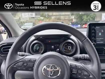 Photo 12 Toyota Yaris  116h Design 5p MC24