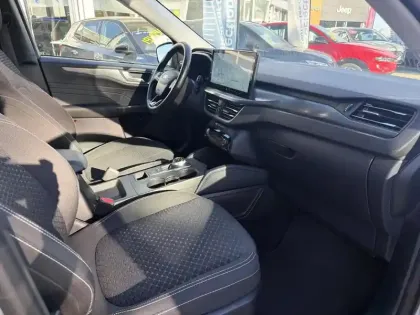 Photo 10 Ford Kuga  2.5 Duratec 180ch Hybrid FlexiFuel Titanium Business Powershift