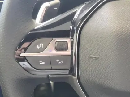 Photo 9 Peugeot 3008  Plug-in Hybrid 225ch GT e-EAT8