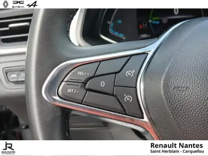 Photo 12 Renault Captur  1.6 E-Tech hybride 145ch Evolution
