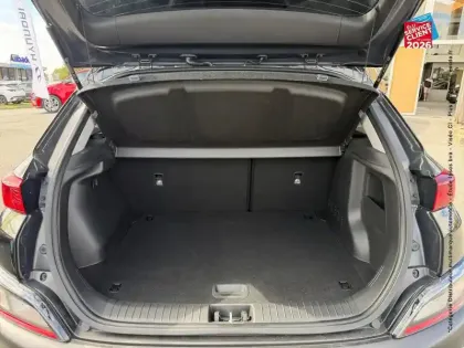 Photo 13 Hyundai Kona  1.0 T-GDi 120ch Hybrid 48V Intuitive