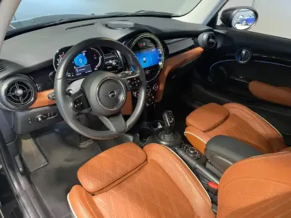 Photo 10 Mini Mini  Cooper 136ch  Edition Camden BVA7