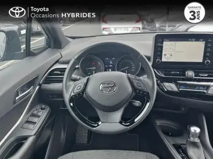 Photo 8 Toyota C-HR  2.0 Hybride 184ch Dynamic Ultimate E-CVT