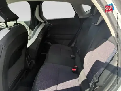 Photo 10 Renault Captur  1.6 E-Tech hybride 145ch Techno