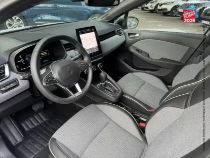 Photo 14 Renault Clio  1.6 E-Tech 145ch full hybrid Techno - 24