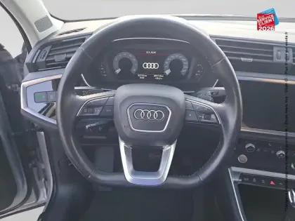 Photo 11 Audi Q3  35 TFSI 150ch Mild Hybrid Design Luxe S tronic 7