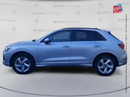 Photo 8 Audi Q3  35 TFSI 150ch Mild Hybrid Design Luxe S tronic 7