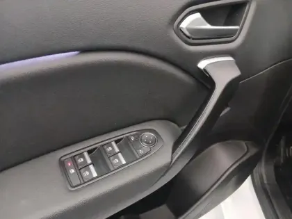 Photo 9 Renault Captur  1.6 E-Tech hybride 145ch Intens -21