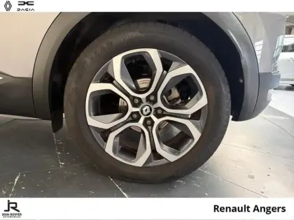 Photo 7 Renault Captur  1.6 E-Tech hybride 145ch Techno