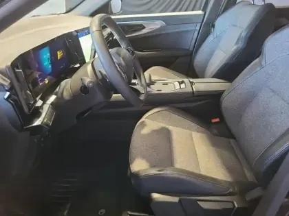 Photo 8 Renault Rafale  1.2 E-Tech full hybrid 200ch Techno