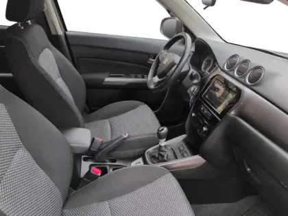 Photo 14 Suzuki Vitara  1.4 Boosterjet Hybrid 129ch Privilège Allgrip MY24