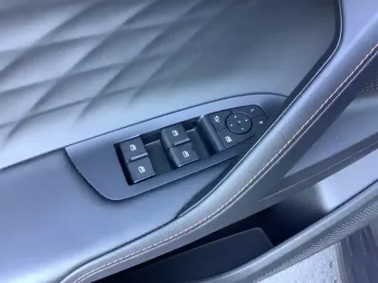 Photo 16 Mg EHS Nouveau 1.5T PHEV 272 ch Luxury