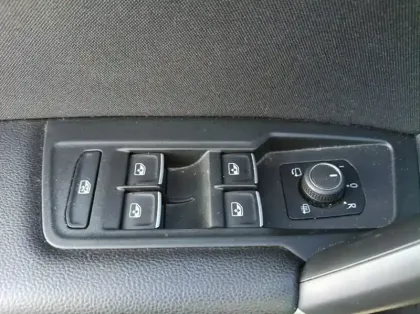 Photo 5 Volkswagen Tiguan 2.0 TDI 150ch Carat DSG7