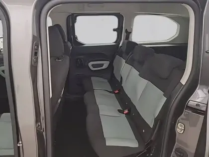 Photo 11 Citroën Berlingo  Taille XL 7pl BlueHDi 130 S&S BVM6