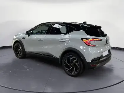 Photo 5 Renault Captur  E-Tech full hybrid 145 ch