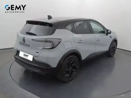 Photo 33 Renault Captur  E-Tech full hybrid 145 ch