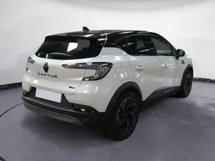 Photo 6 Renault Captur  E-Tech full hybrid 145 ch